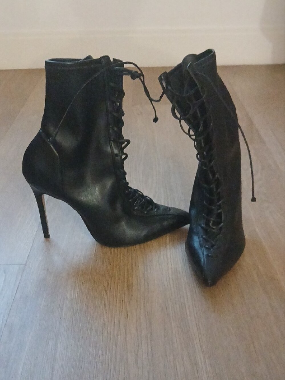 SCHUTZ Pointed Toe Boots